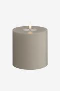 DeluxeHomeart - LED-pelarljus 10x10 cm - Beige - Ljus - Från Homeroom