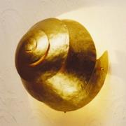 Holländer Stilfull vägglampa SNAIL ONE guld