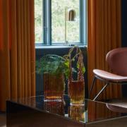 AYTM bordslampa Luceo, guld