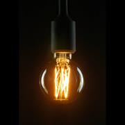 Segula LED-globlampa E27 G80 5W 2.200K guld dimbar