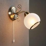 Lindby vägglampa Corentin, vit/mässing, glas, E14