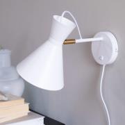 Dyberg Larsen vägglampa Cindy, vit, metall, bredd 20,5 cm