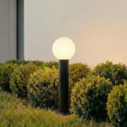 Lindby sockellampa Dangan, svart/vit, höjd 60 cm, glas