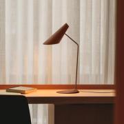 Vibia LED-bordslampa I.Cono, rödbrun, höjd 56 cm, 2 700 K