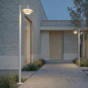 Lucande LED-utomhuslampa Montaro, vit, 220 cm, IP54