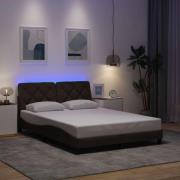 vidaXL Sängram med LED utan madrass mörkbrun 120x200 cm tyg