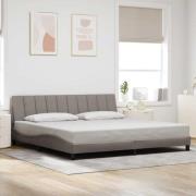vidaXL Sängram utan madrass taupe 200x200 cm tyg