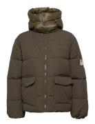 Svea W. Hooded Puffer Jacket Grön