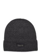 DAY ET Day Logo Patch Knit Hat Grå