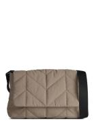 Markberg Calmambg Cross.bag, Arrow Puf Beige