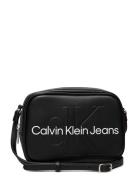 Calvin Klein Sculpted Camera Bag18 Mono Svart