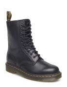 Dr. Martens 1490 Black Smooth Svart