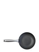 Satake 20 Cm Cast Iron Skillet Home Kitchen Pots & Pans Frying Pans Bl...