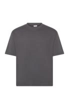 Selected Homme Slhlooseoscar Ss O-Neck Tee Noos Grå