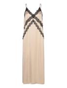 Gestuz Sachigz Slip Dress Beige