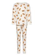 Lindex Pyjama Cinnamon Roll Kräm