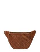 RE:DESIGNED EST 2003 Hoku Bumbag Brun