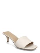 Michael Kors Merriam Kitten Sandal Kräm