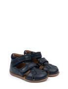 Pom Pom Starters™ Two Velcro Sandal Marinblå