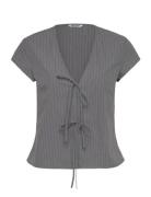 Weekday Tie-Front V-Neck Cotton Blouse Grå