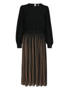 Culture Cucarly Dress Svart