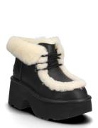 UGG W New Heights Lace Up Lthr Svart