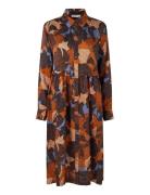 Masai Manollira Brun