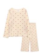 The New Tnstholiday Heart Rib Night Set Kräm