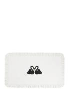 Anna + Nina Black Swan Tablecloth Vit