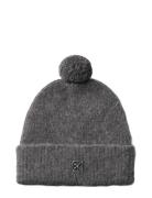 Calvin Klein Emblem Brushed Pompom Beanie Grå