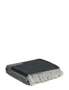 GANT Logo Throw Grå