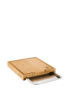 Zwilling Bbq+ Skærebræt I Bambus Med Bakke, 39 X 30 Cm Brun